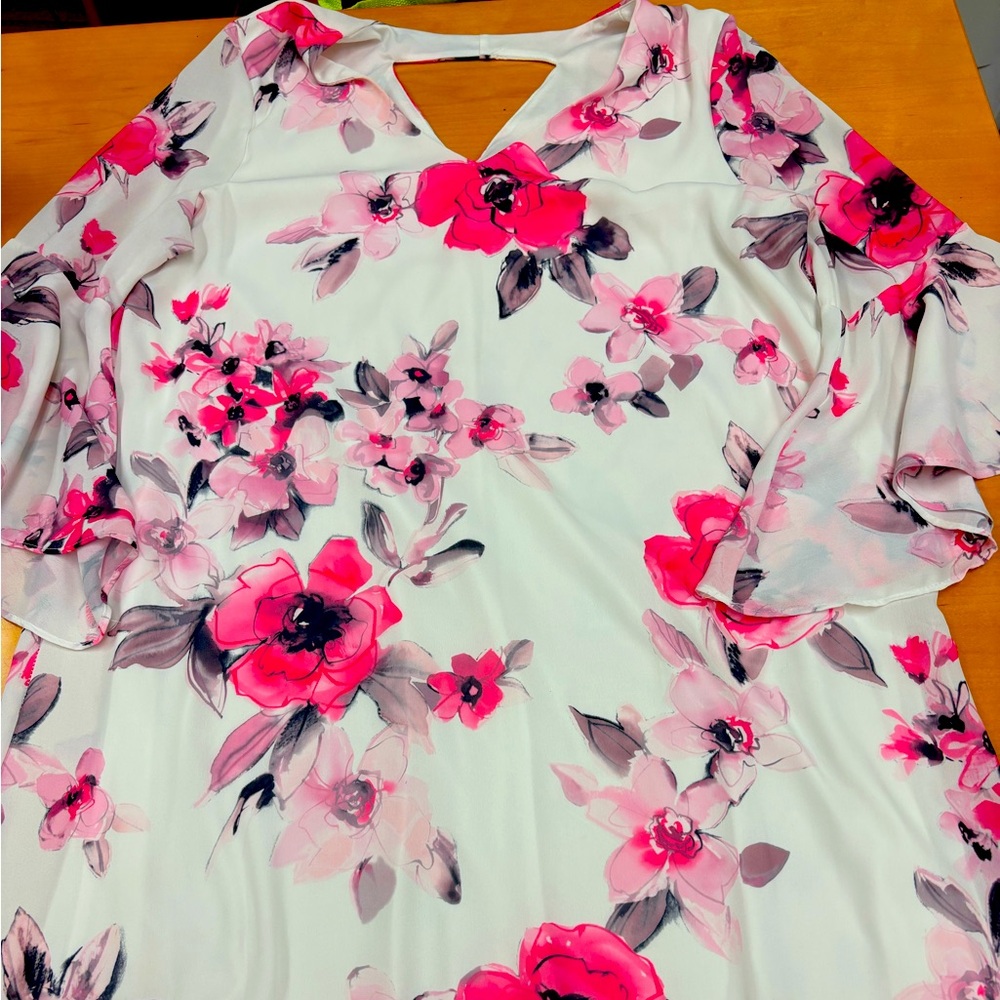 NY & Company bell sleeves dress